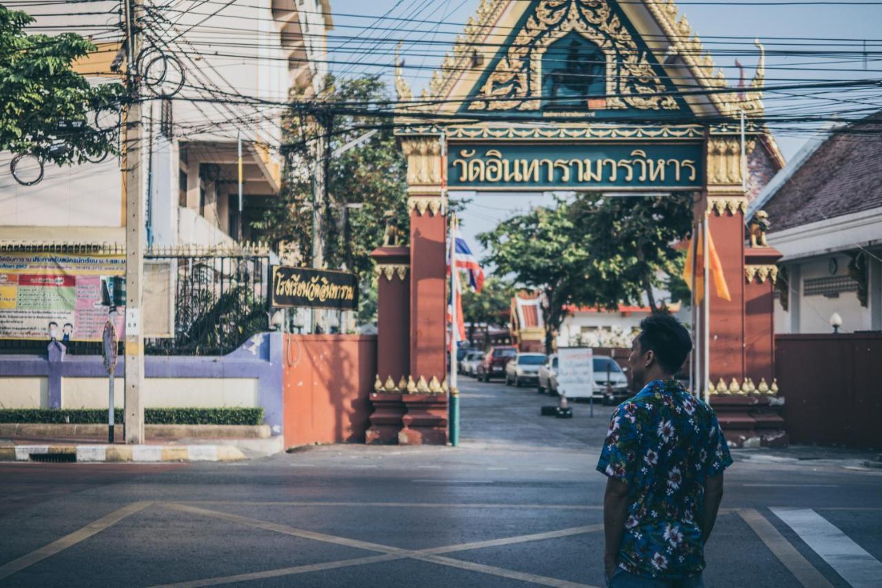 One Of Us House Hostel Bangkok Exterior foto